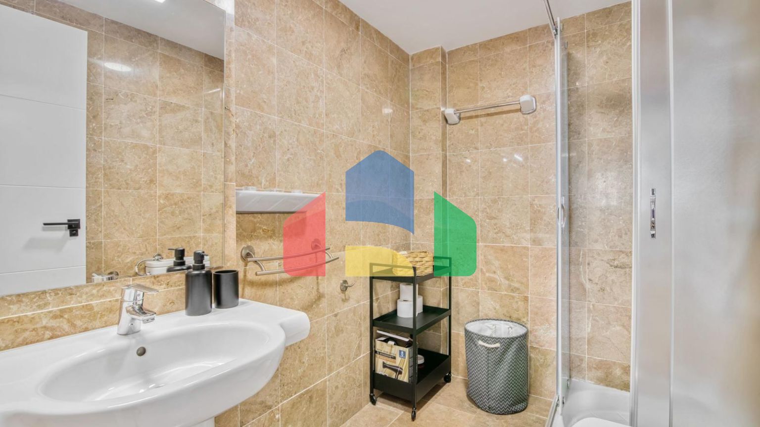 УНИКАЛЬНАЯ ИНВЕСТИЦИЯ В МАСКАРАТ, АЛТЕА – АПАРТАМЕНТ МЕЧТЫ НА ПЕРВОЙ ЛИНИИ МОРЯ!