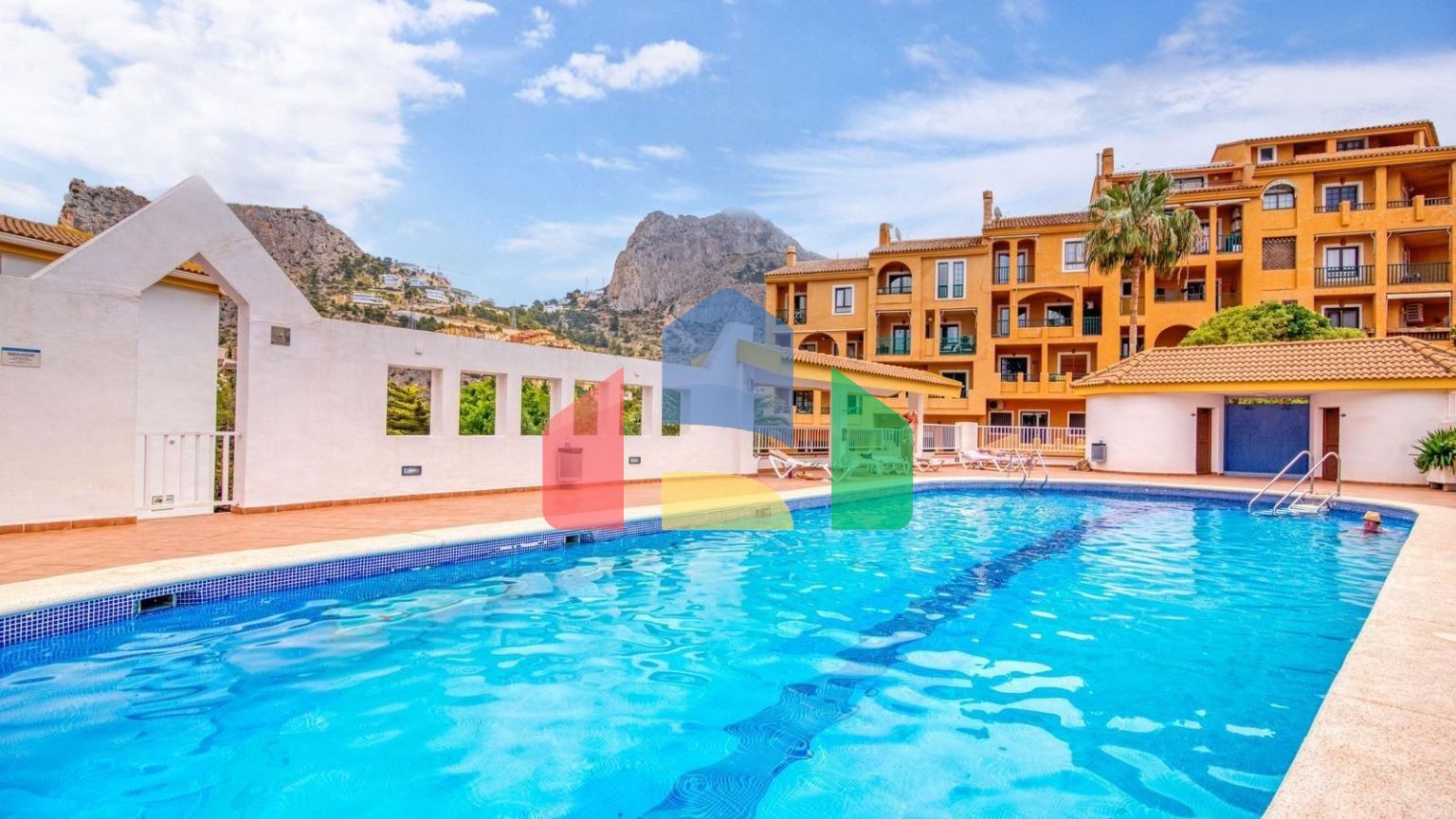 УНИКАЛЬНАЯ ИНВЕСТИЦИЯ В МАСКАРАТ, АЛТЕА – АПАРТАМЕНТ МЕЧТЫ НА ПЕРВОЙ ЛИНИИ МОРЯ!