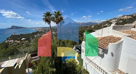 Вилла в средиземноморском стиле с видом на море в Алтеа Хиллс