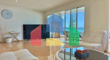 Квартира на пляже Альбира с видом на море