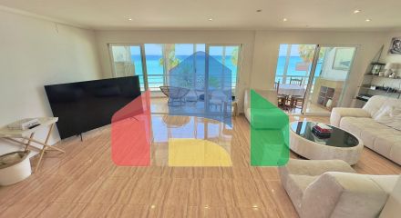 Квартира на пляже Альбира с видом на море