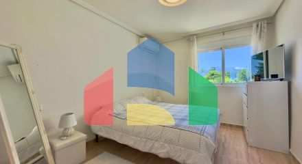 Квартира на пляже Альбира с видом на море