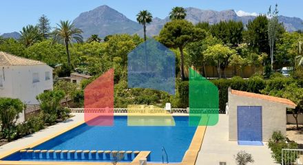 Квартира на пляже Альбира с видом на море