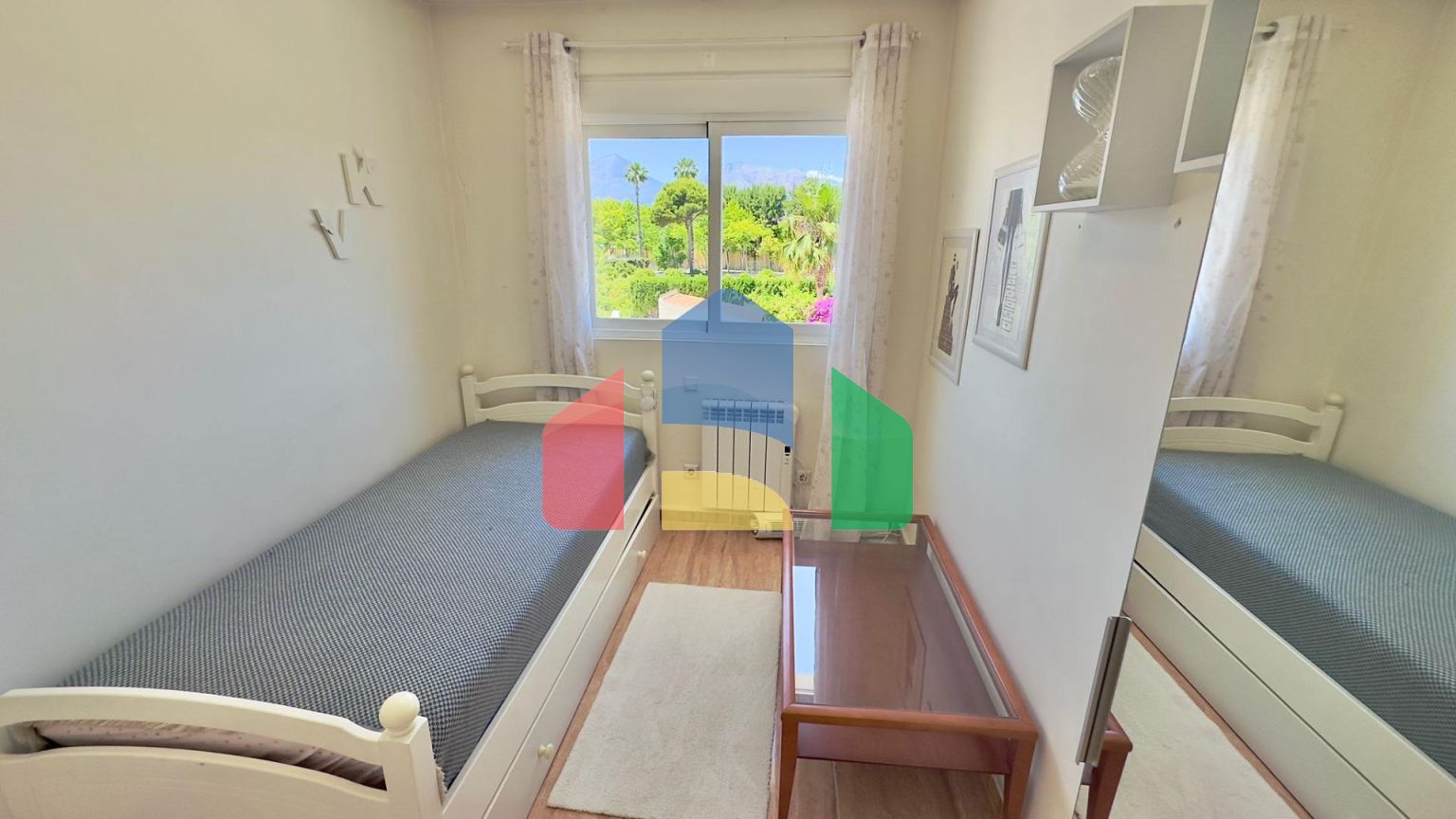 Квартира на пляже Альбира с видом на море