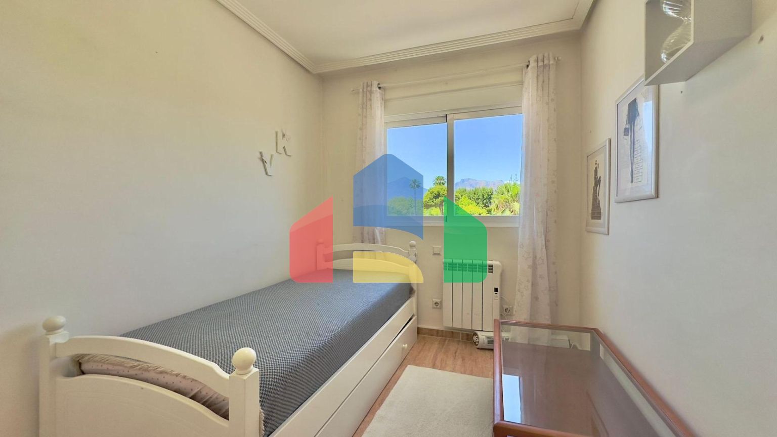 Квартира на пляже Альбира с видом на море