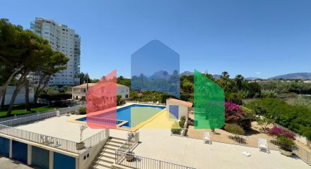 Квартира на пляже Альбира с видом на море