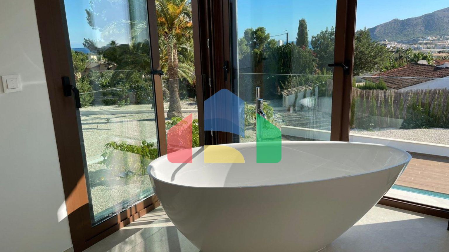 ЛЮКС ВИЛЛА В АЛЬТЕЕ