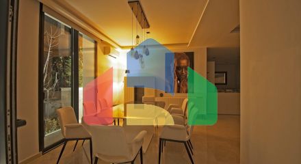 Роскошная вилла с видом на море и горы