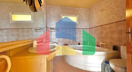 «Вилла с панорамным видом и большим потенциалом в Альтеа Хиллз»