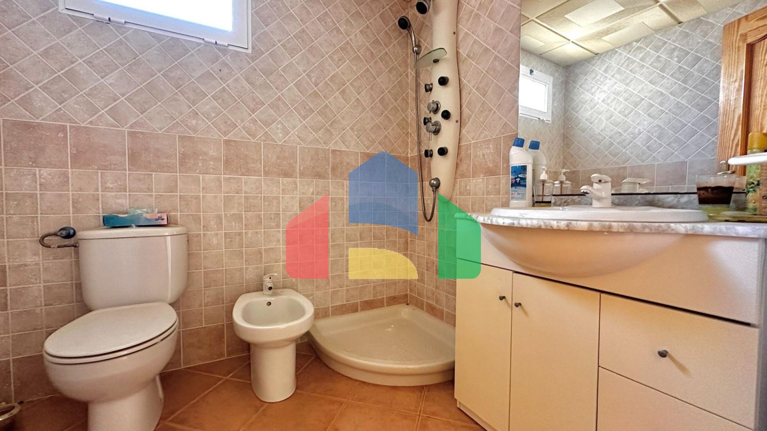 «Вилла с панорамным видом и большим потенциалом в Альтеа Хиллз»