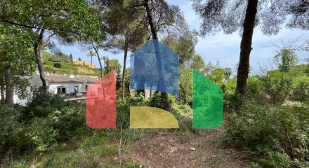 Magnificent plot with sea views in Javea