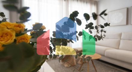 СРЕДИЗЕМНОМОРСКОЕ ЖИЛЬЕ В НЕСКОЛЬКИХ МЕТРАХ ОТ МОРЯ