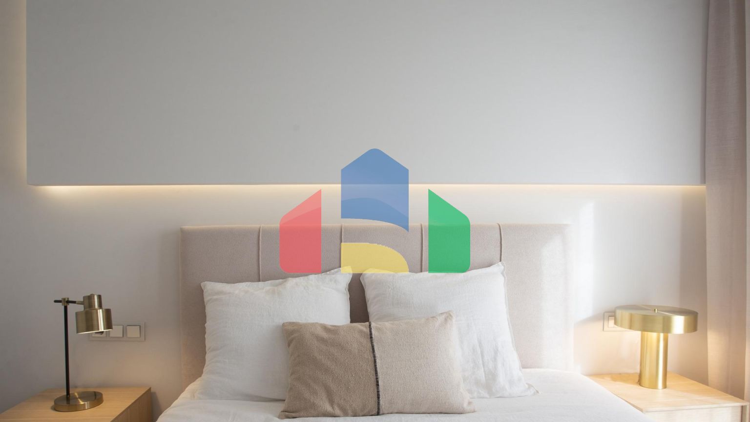 СРЕДИЗЕМНОМОРСКОЕ ЖИЛЬЕ В НЕСКОЛЬКИХ МЕТРАХ ОТ МОРЯ