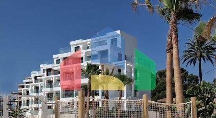 СРЕДИЗЕМНОМОРСКОЕ ЖИЛЬЕ В НЕСКОЛЬКИХ МЕТРАХ ОТ МОРЯ