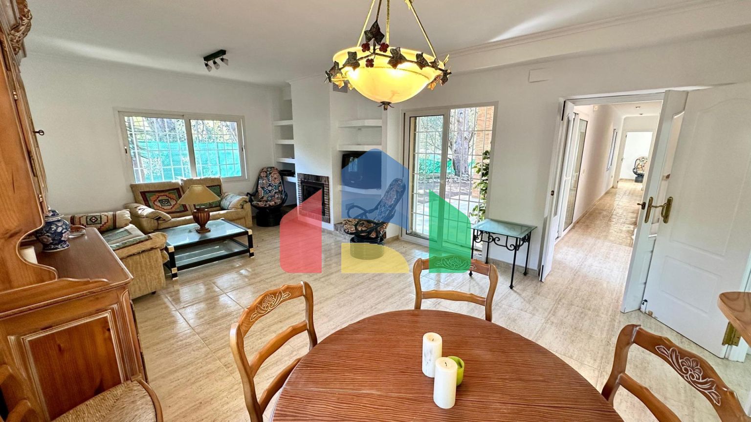 Вилла рядом с морем в Лас Ротас