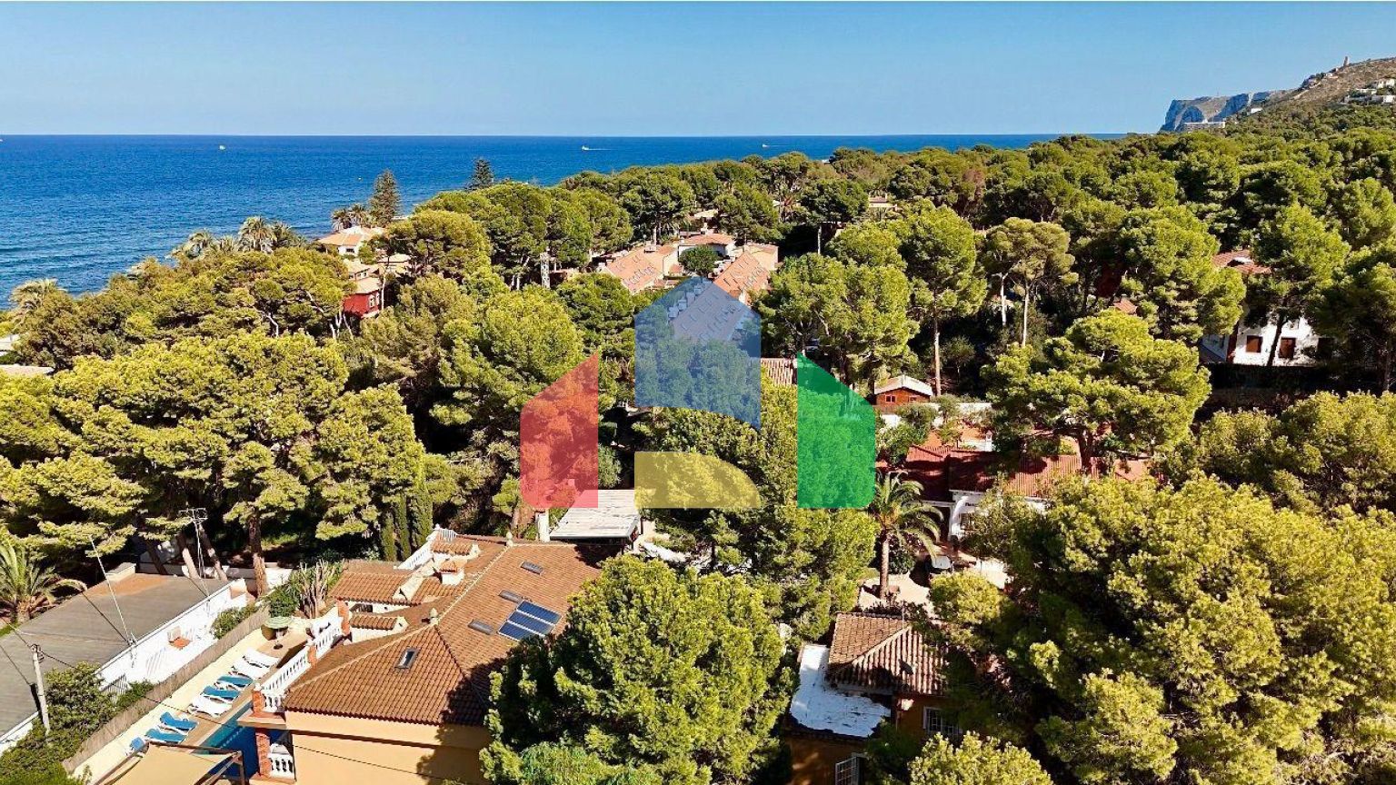 Вилла рядом с морем в Лас Ротас