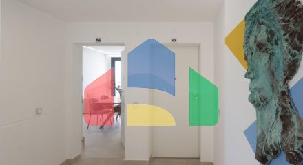 СРЕДИЗЕМНОМОРСКОЕ ЖИЛЬЕ В НЕСКОЛЬКИХ МЕТРАХ ОТ МОРЯ