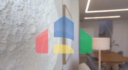 СРЕДИЗЕМНОМОРСКОЕ ЖИЛЬЕ В НЕСКОЛЬКИХ МЕТРАХ ОТ МОРЯ