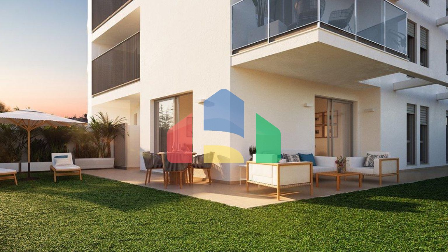 ОТЛИЧНЫЕ АПАРТАМЕНТЫ В ДЕНИИ В 700 М ОТ МОРЯ