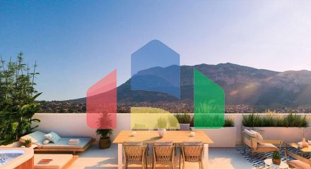 URBAN RESIDENTIAL, NEXT TO THE SEA AND WITH MONTGÓ VIEWS