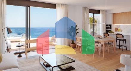 Новые дома на берегу моря