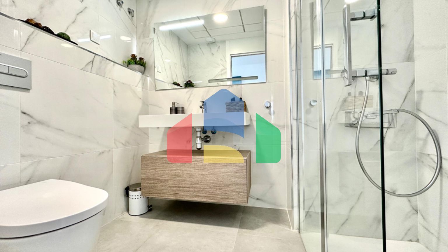 ПРЕМИУМ ПЕНТХАУС С НЕВЕРОЯТНЫМИ ВИДАМИ НА МОРЕ И ГОРЫ