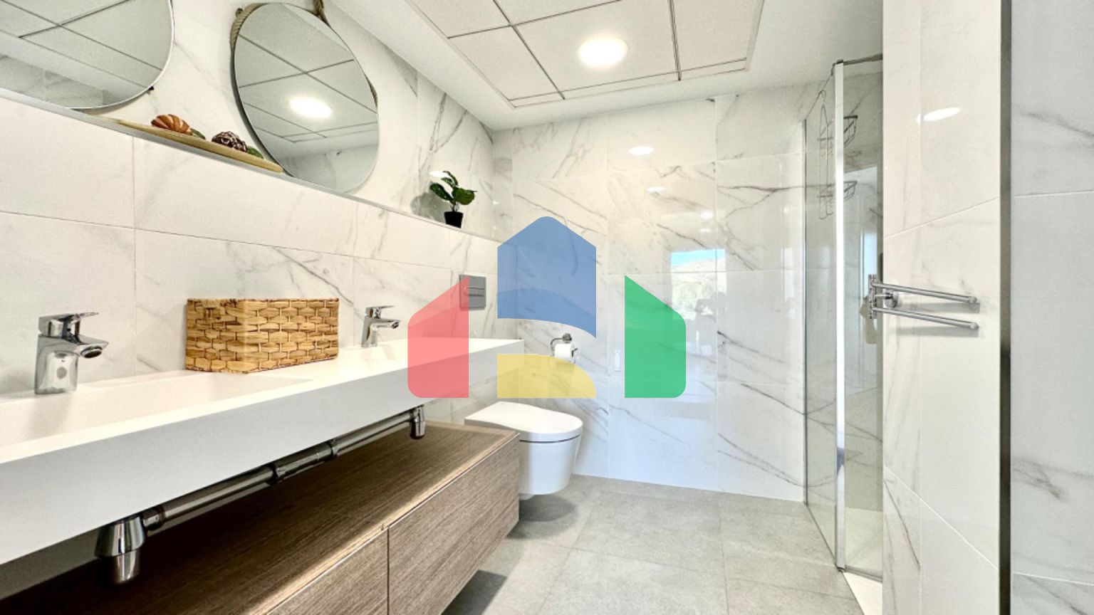 ПРЕМИУМ ПЕНТХАУС С НЕВЕРОЯТНЫМИ ВИДАМИ НА МОРЕ И ГОРЫ