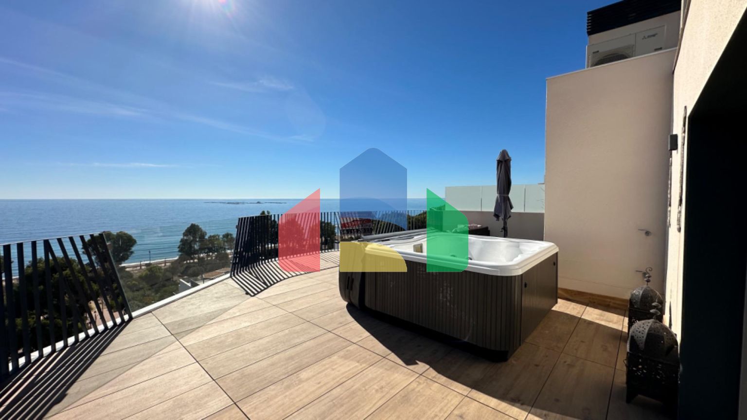 ПРЕМИУМ ПЕНТХАУС С НЕВЕРОЯТНЫМИ ВИДАМИ НА МОРЕ И ГОРЫ