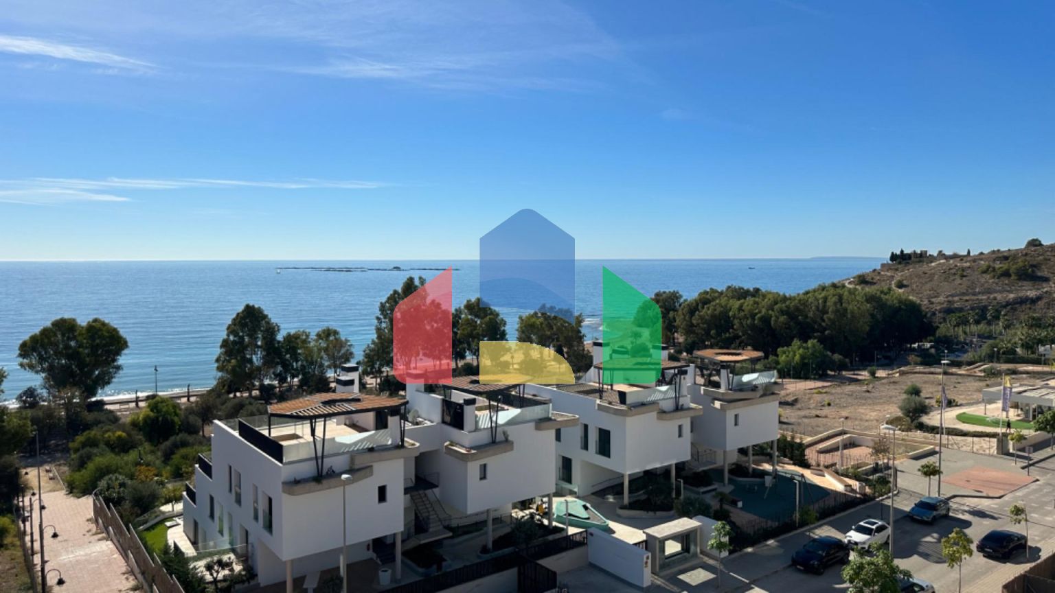 ПРЕМИУМ ПЕНТХАУС С НЕВЕРОЯТНЫМИ ВИДАМИ НА МОРЕ И ГОРЫ