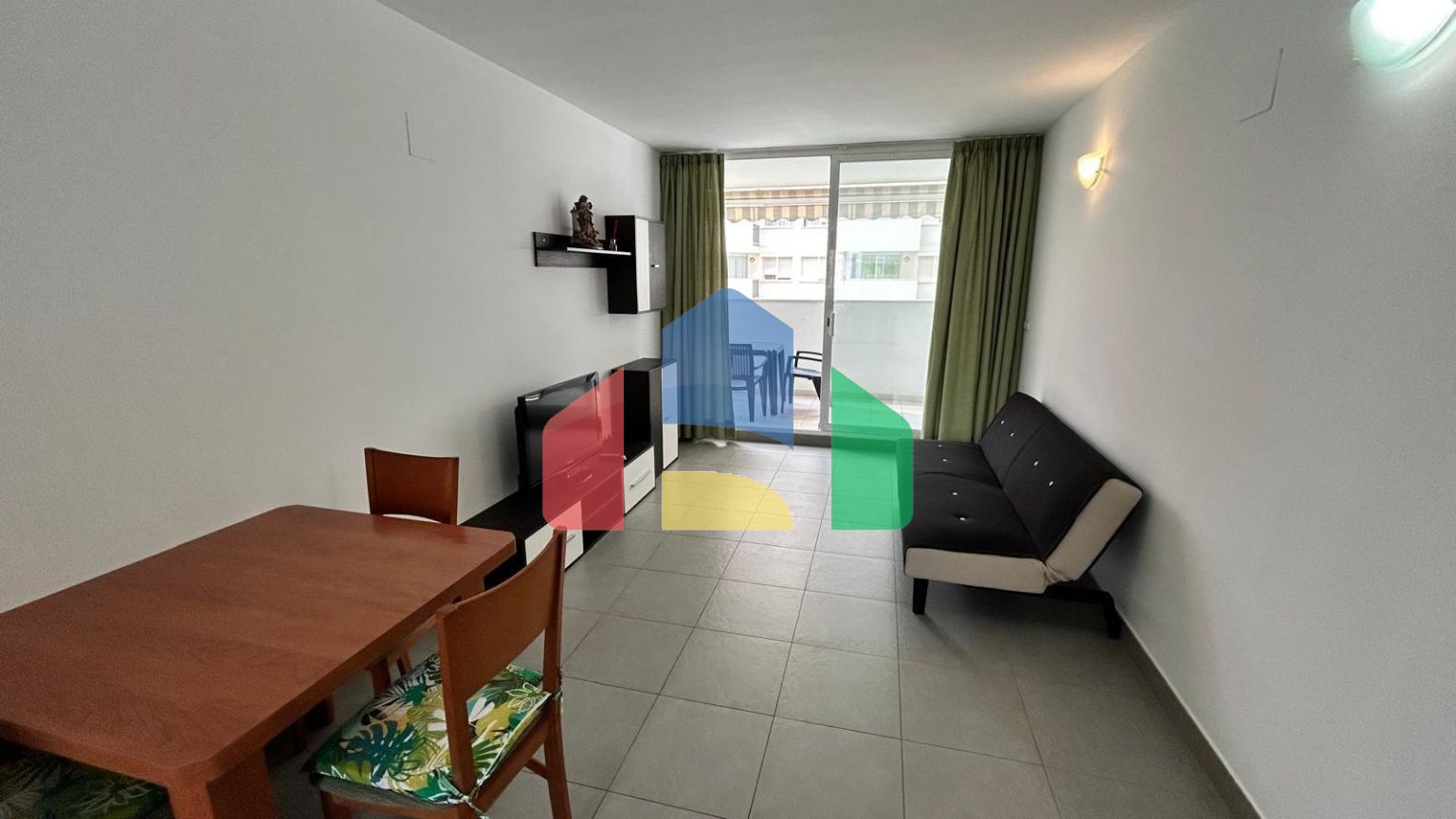 Квартира на продажу в Ла Кала, Вилахойоса! ️