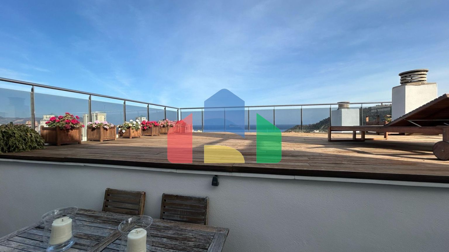 Роскошный Пентхаус в Кала-де-Финестрат: Мечта на Средиземном Море