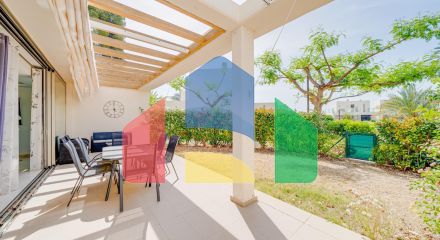 Таунхаус на берегу моря в Вильяхойосе