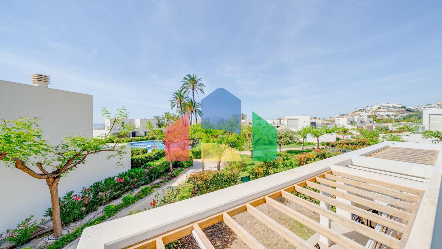 Таунхаус на берегу моря в Вильяхойосе