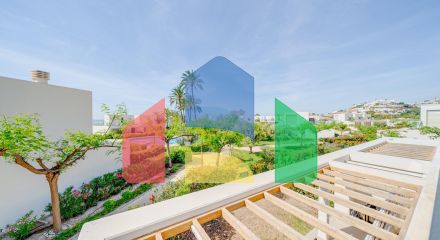 Таунхаус на берегу моря в Вильяхойосе