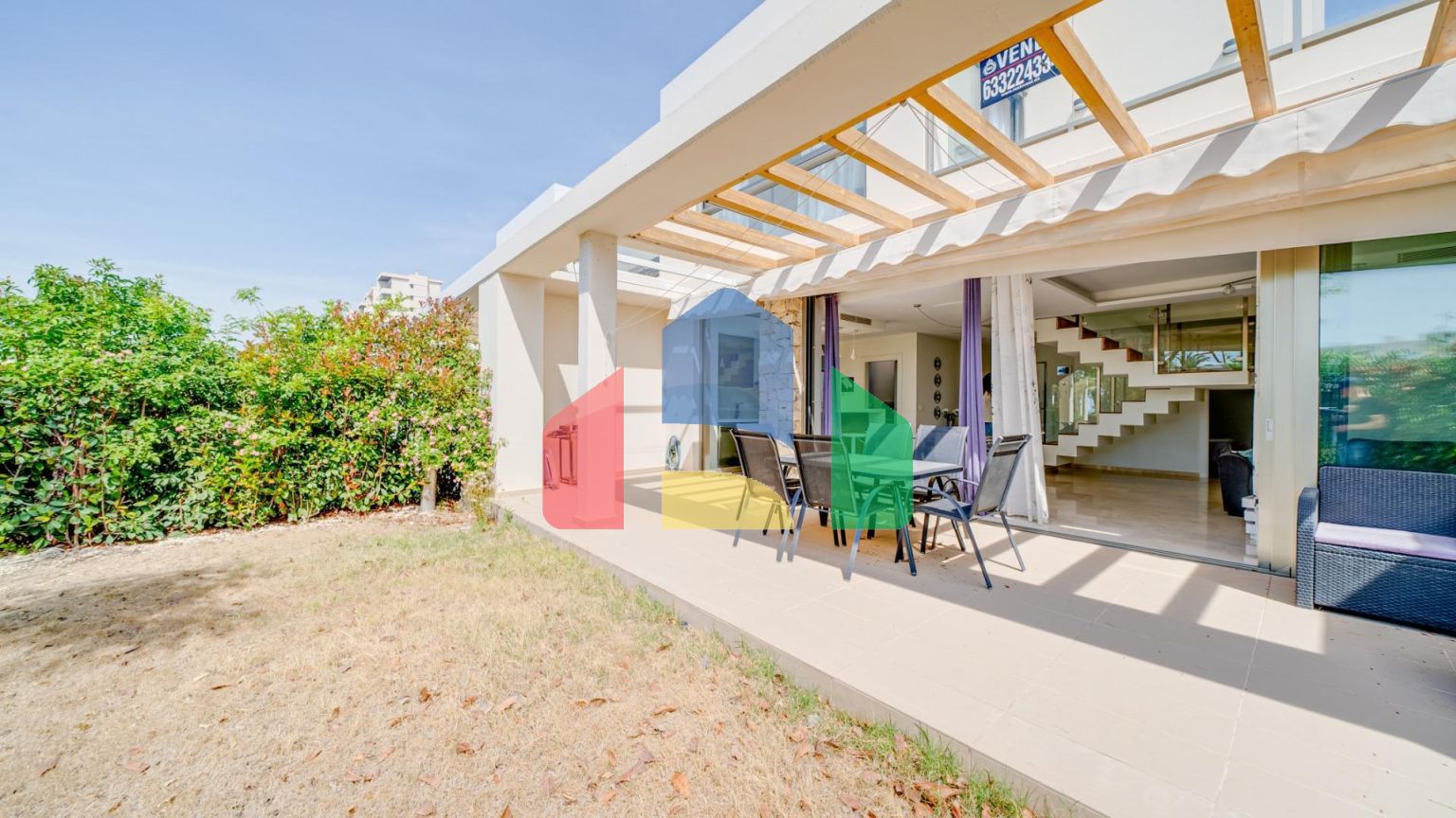 Таунхаус на берегу моря в Вильяхойосе