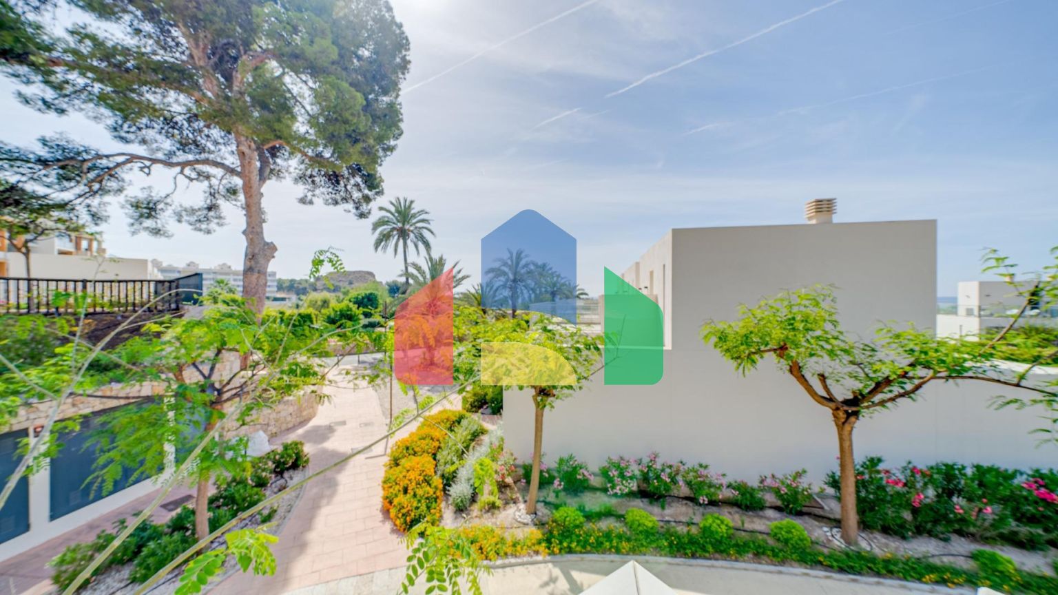 Таунхаус на берегу моря в Вильяхойосе