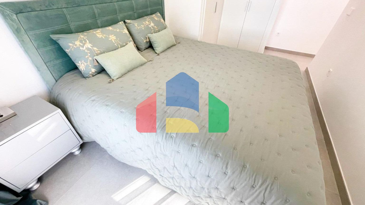 Новые современные апартаменты на берегу Средиземного моря ️