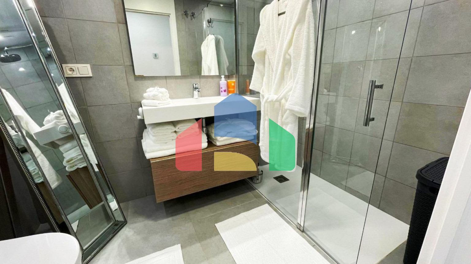 Новые современные апартаменты на берегу Средиземного моря ️