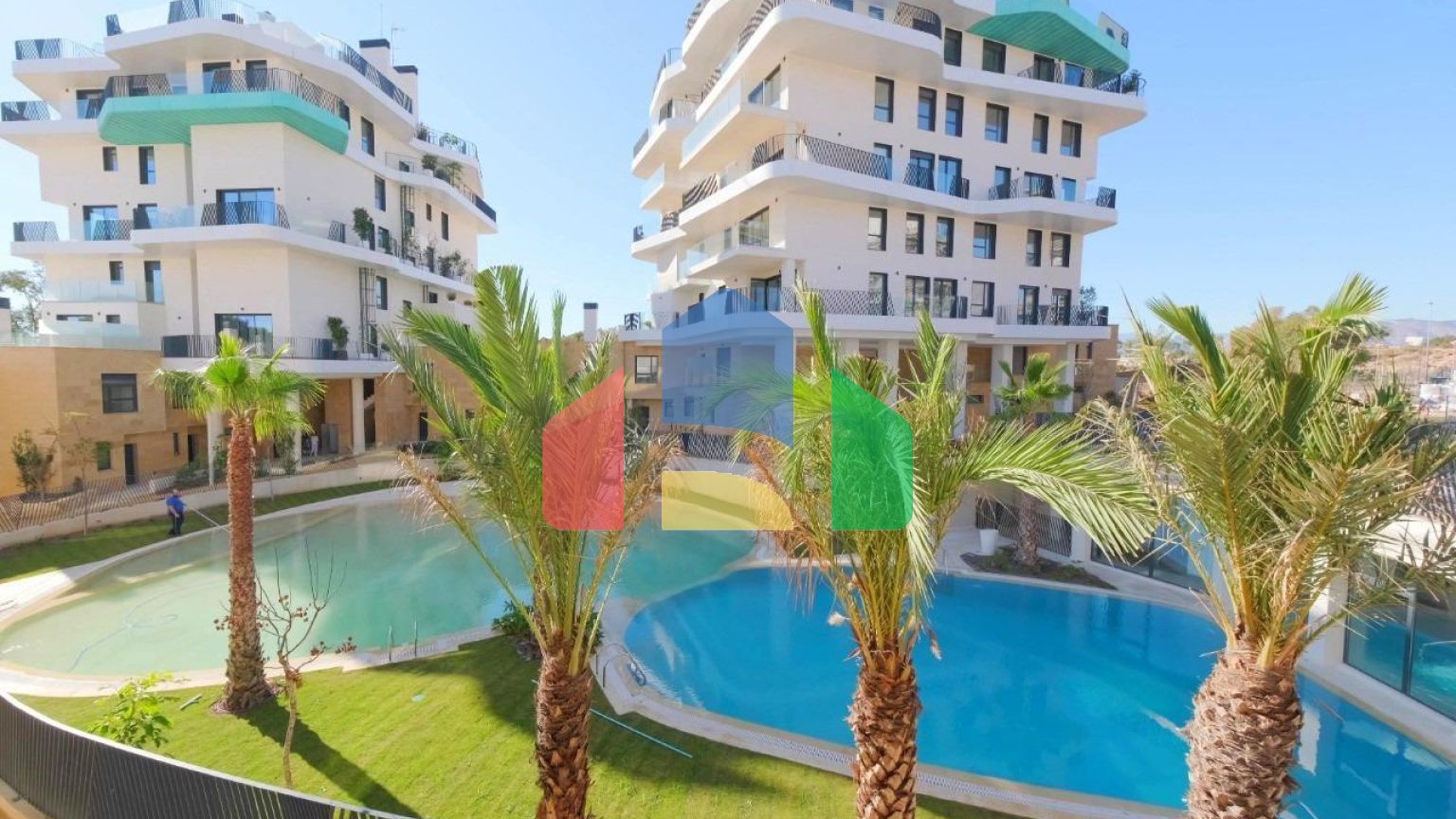 Новые современные апартаменты на берегу Средиземного моря ️