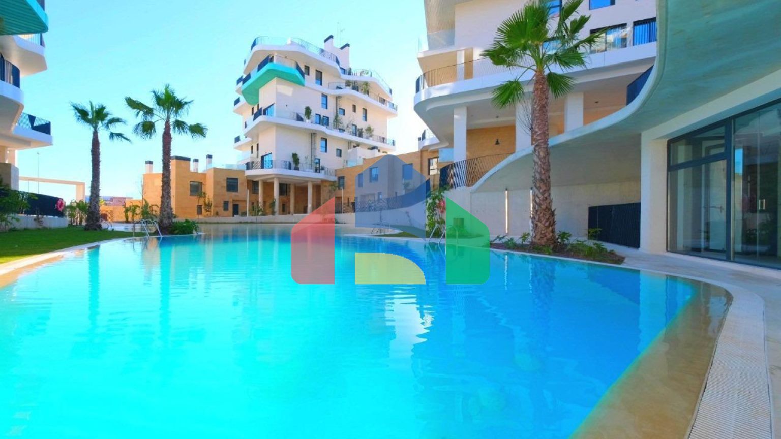 Новые современные апартаменты на берегу Средиземного моря ️