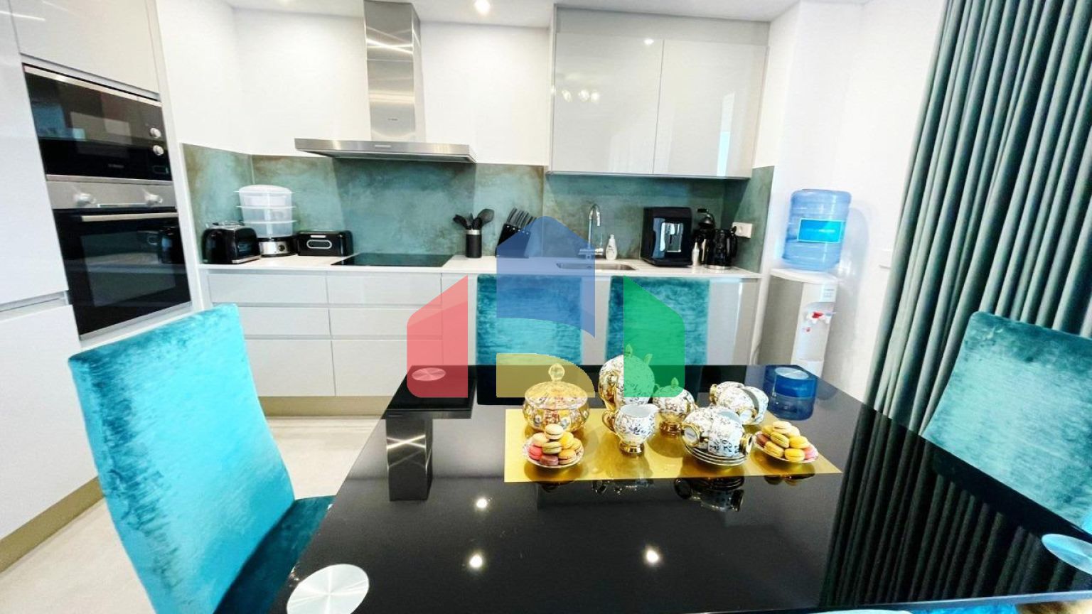 Новые современные апартаменты на берегу Средиземного моря ️