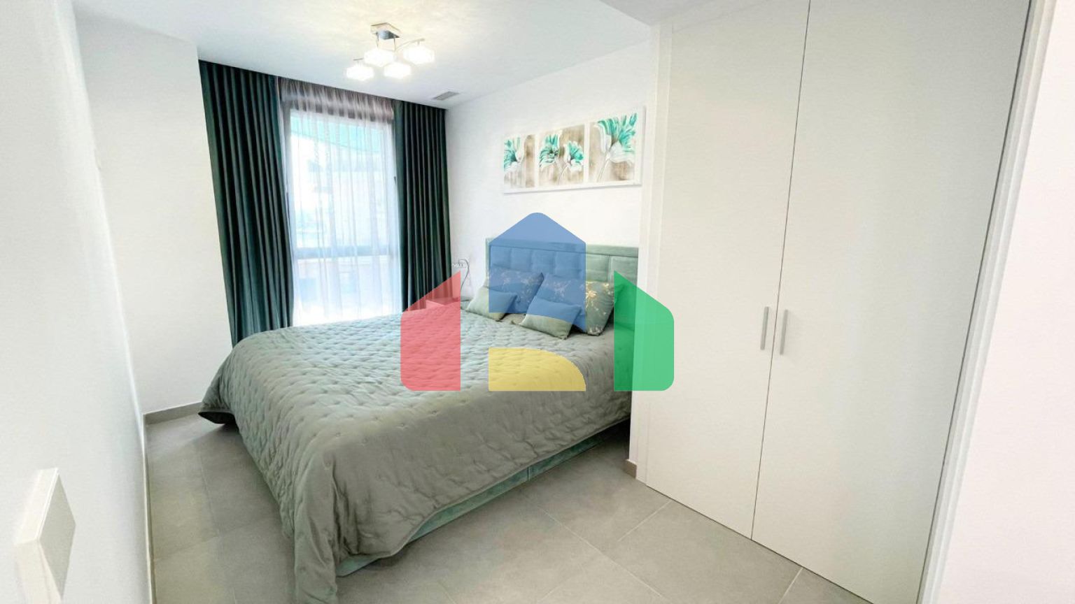 Новые современные апартаменты на берегу Средиземного моря ️