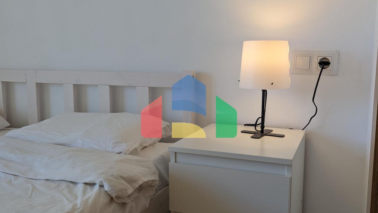 Светлая квартира с видом на горы в  Кала-де-Финестрат + туристическая лицензия!