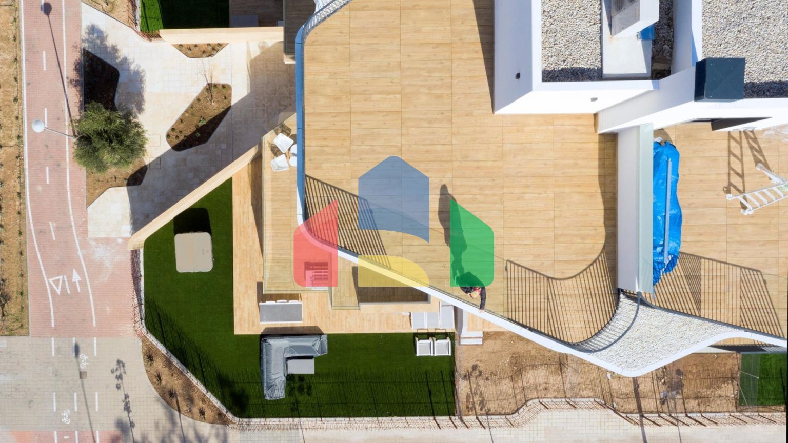 НОВЫЙ КОМПЛЕКС В ВИЛЬЯЙОХОСЕ