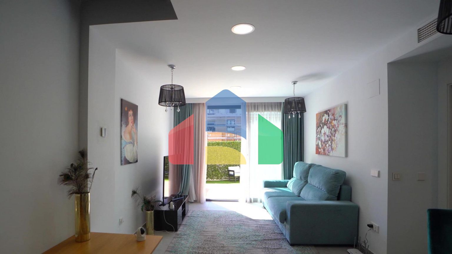 Роскошная недвижимость у самого моря!