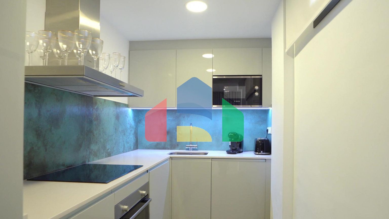 Роскошная недвижимость у самого моря!