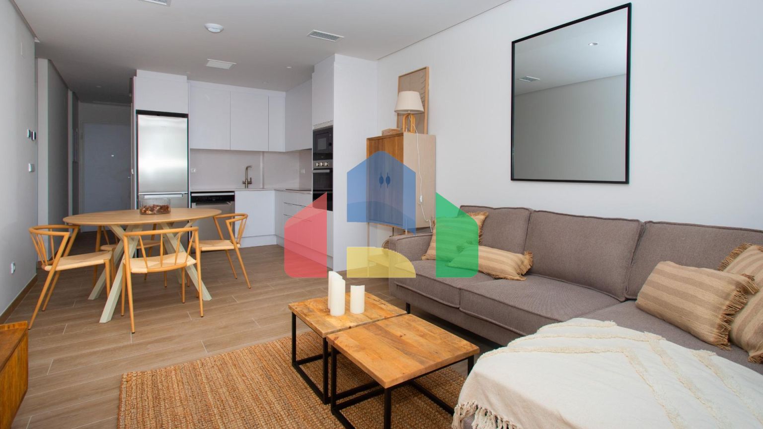 Эксклюзивная мансарда в Санта Пола с террасой и видом на море