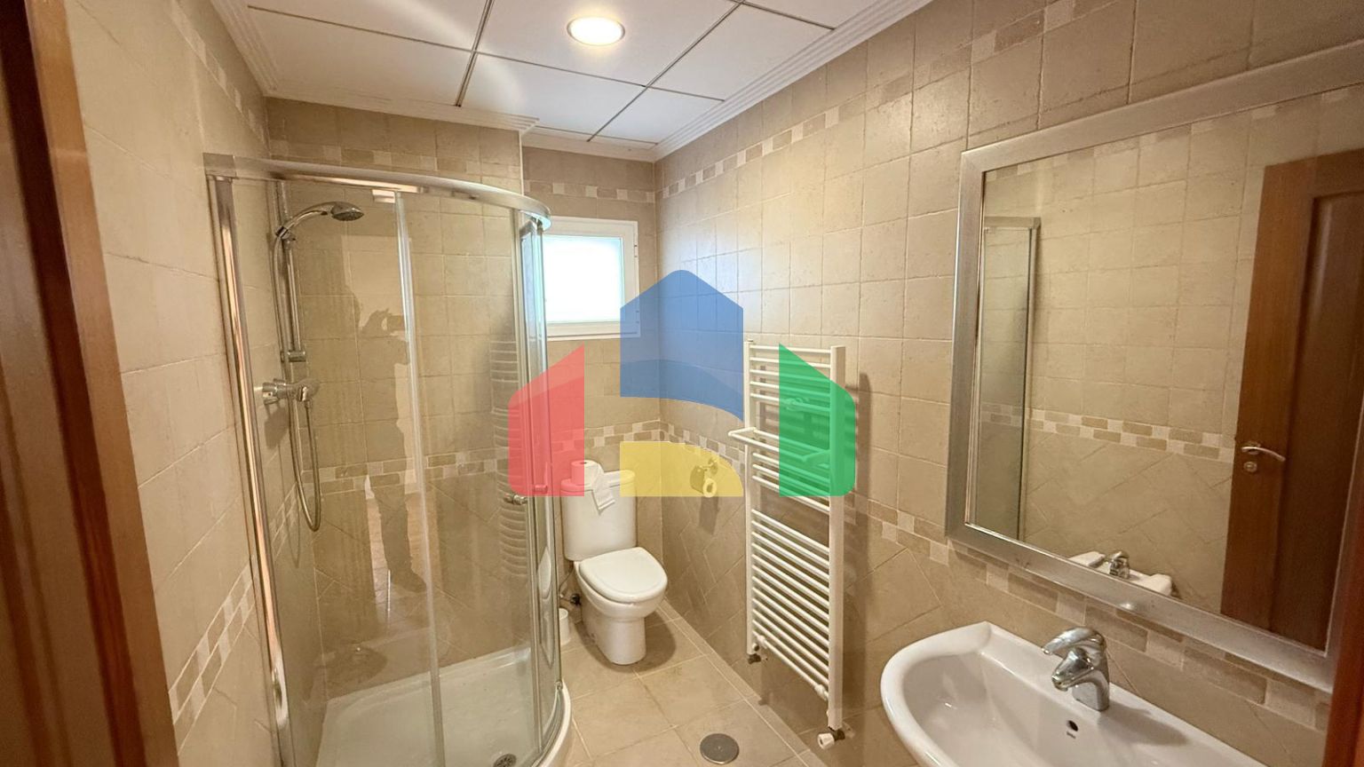 Изысканный шале в Санта-Поле: роскошь и комфорт в нескольких минутах от пляжа