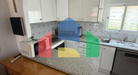 Просторная Квартира для Ремонта в Шаговой Доступности от Пляжа