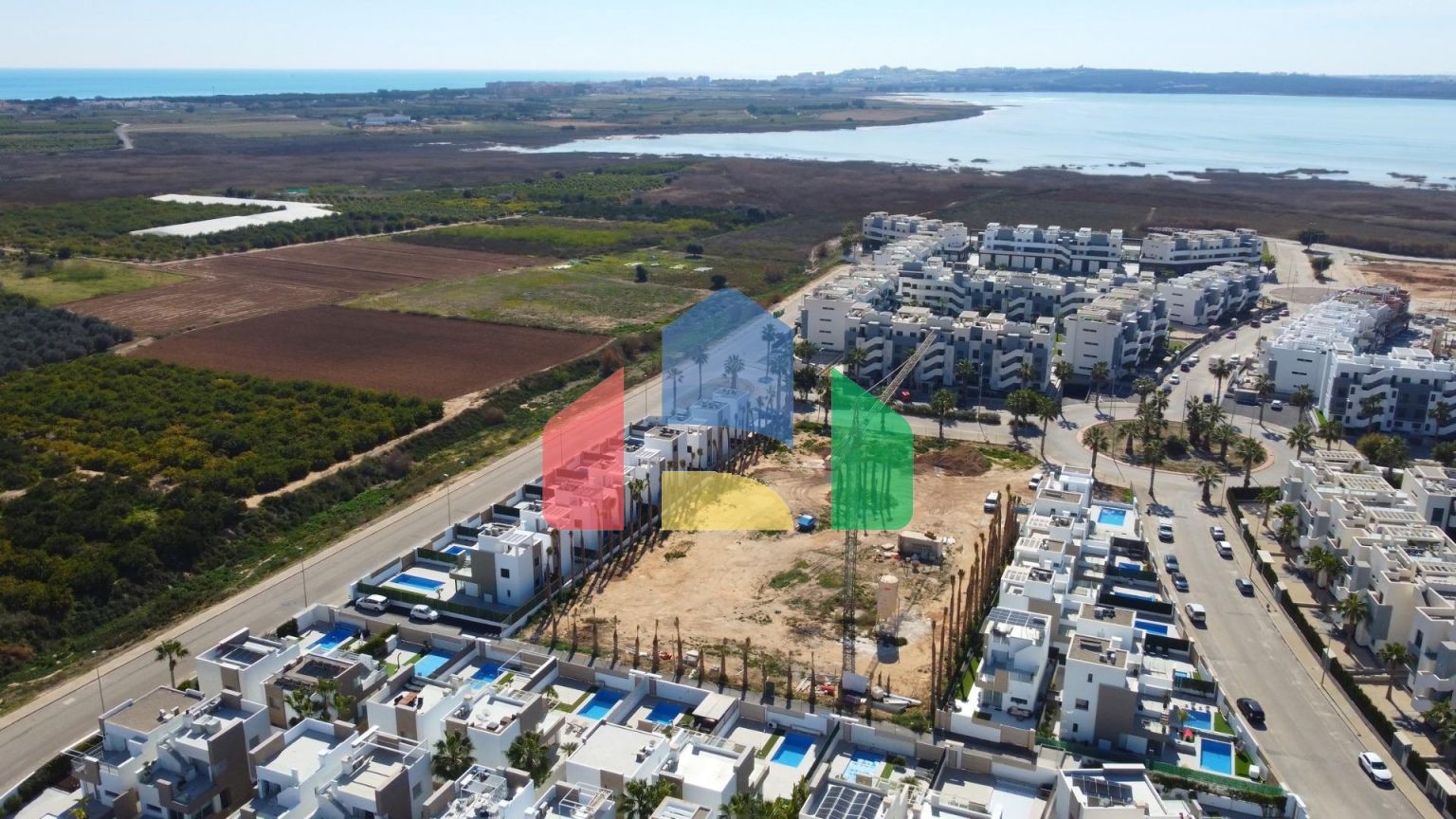 НОВЫЙ ЖИЛОЙ КОМПЛЕКС В ЭЛЬ-РАСО, ГУАРДАМАР-ДЕЛЬ-СЕГУРА